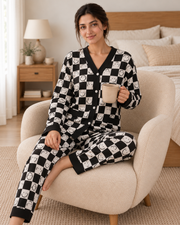 Chess Smiley Premium Night Suit - pose 1