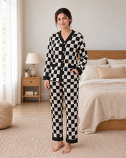 Chess Smiley Premium Night Suit - pose 4