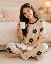 Skin Flower Girls Night Suit